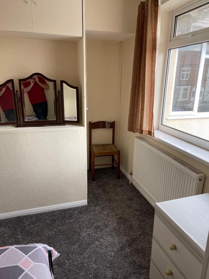 Spacious, Sleeps 17, 3 Bathrooms, Parking, Мансфилд Екстериор снимка