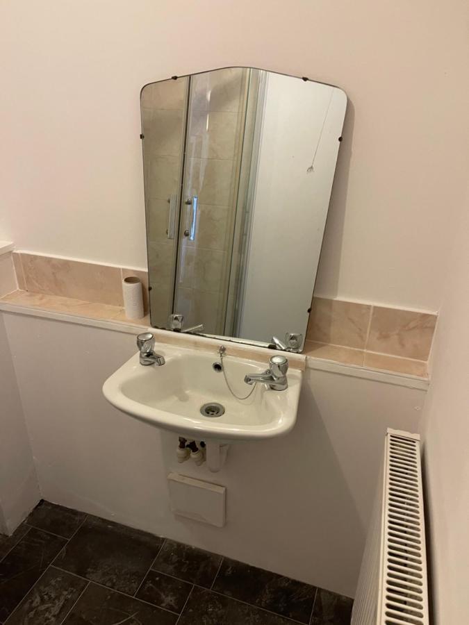 Spacious, Sleeps 17, 3 Bathrooms, Parking, Мансфилд Екстериор снимка