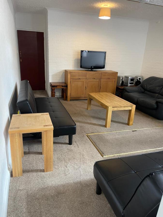Spacious, Sleeps 17, 3 Bathrooms, Parking, Мансфилд Екстериор снимка