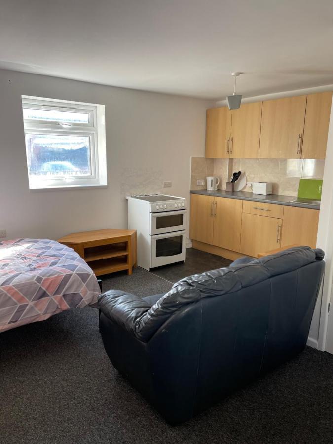 Spacious, Sleeps 17, 3 Bathrooms, Parking, Мансфилд Екстериор снимка